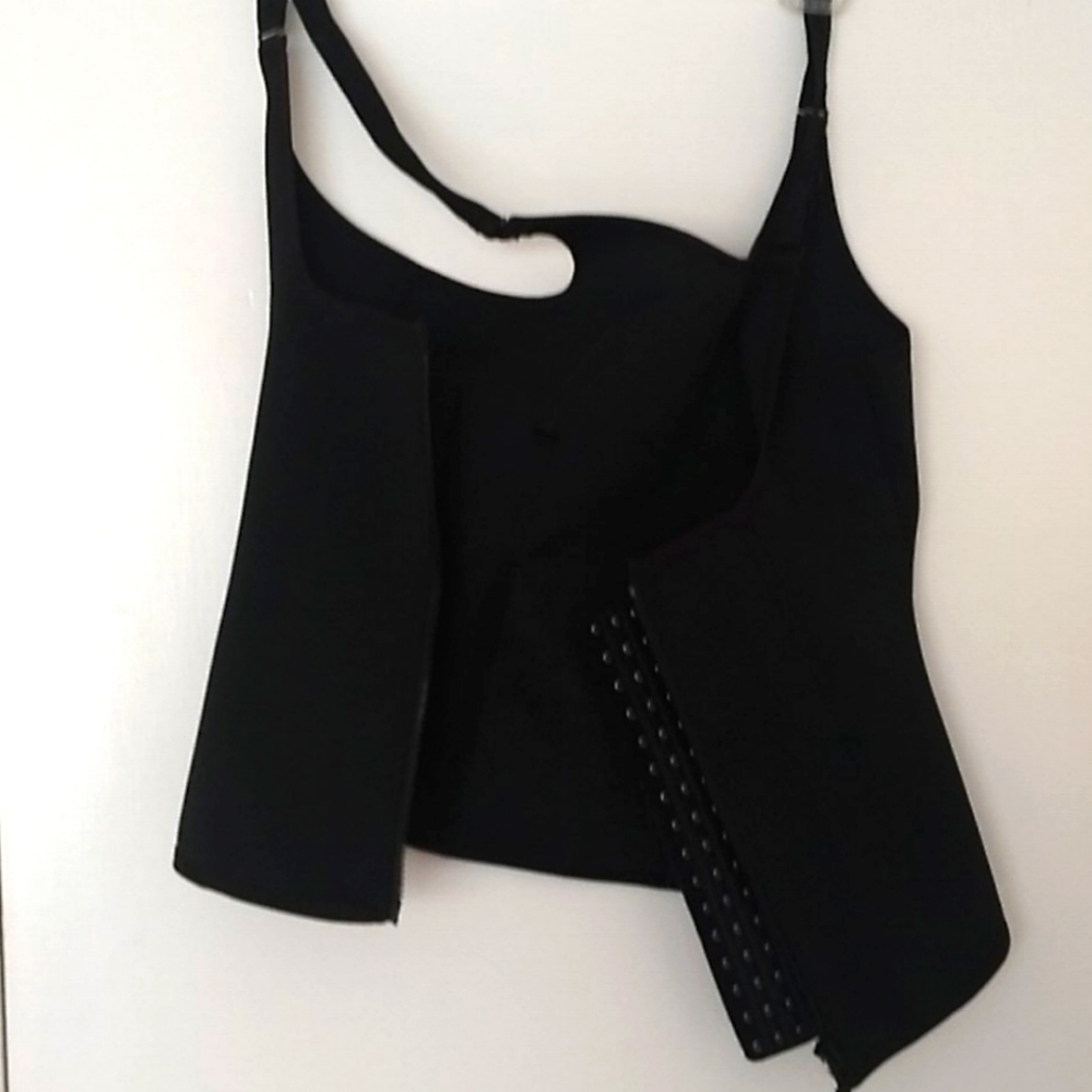 Waist trainer